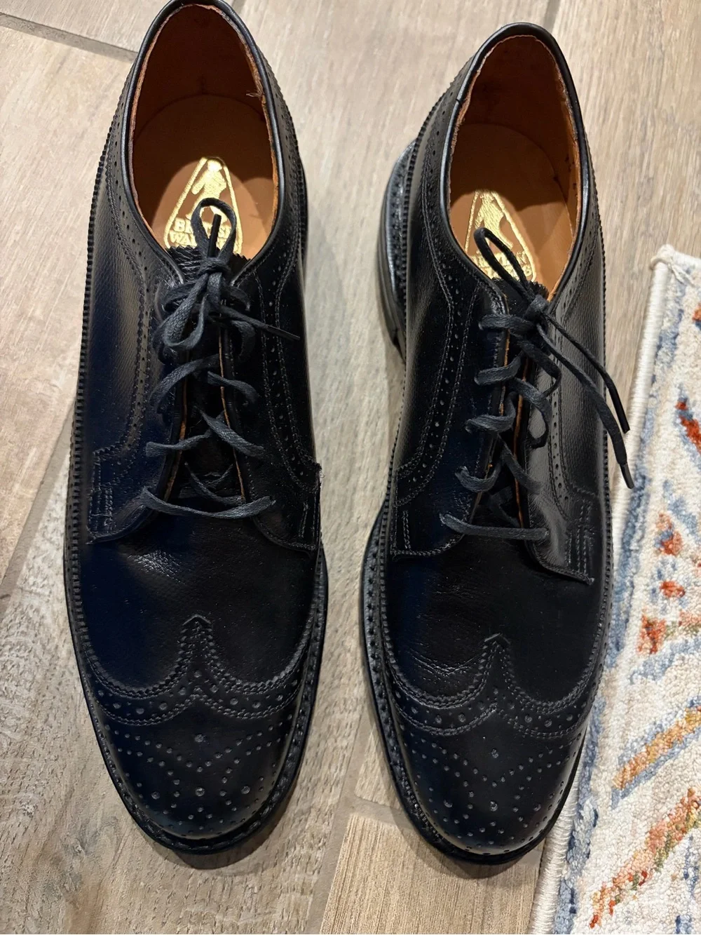 British Walkers Custom men’s wing tip Leather shoes oxfords size 9.5 B New